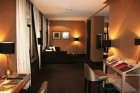 ����� Deluxe Suite
